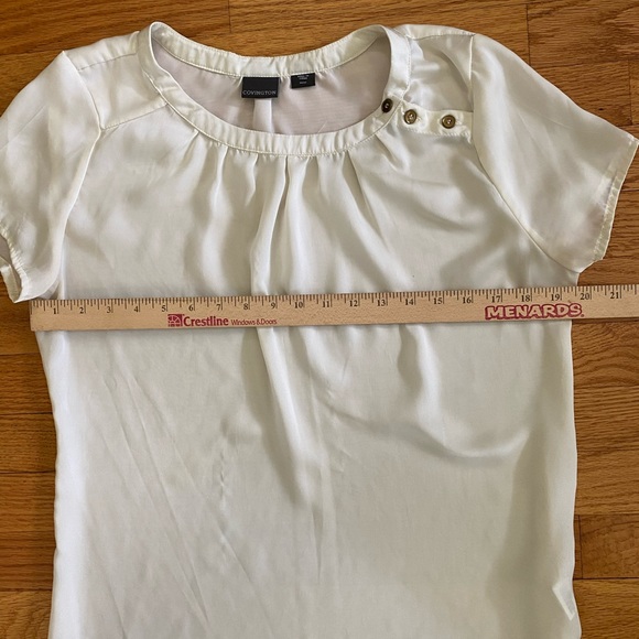 Covington short sleeve blouse Women’s Medium Cream- 2 Minor Spots Shown in pics - Picture 6 of 7